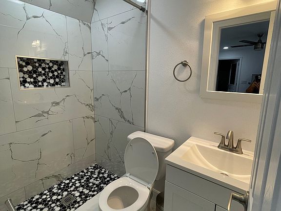 2nd image of 901 Solandra Dr Floor 3