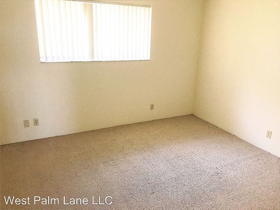 5th image of 2716 Vandiver Dr APT 2B