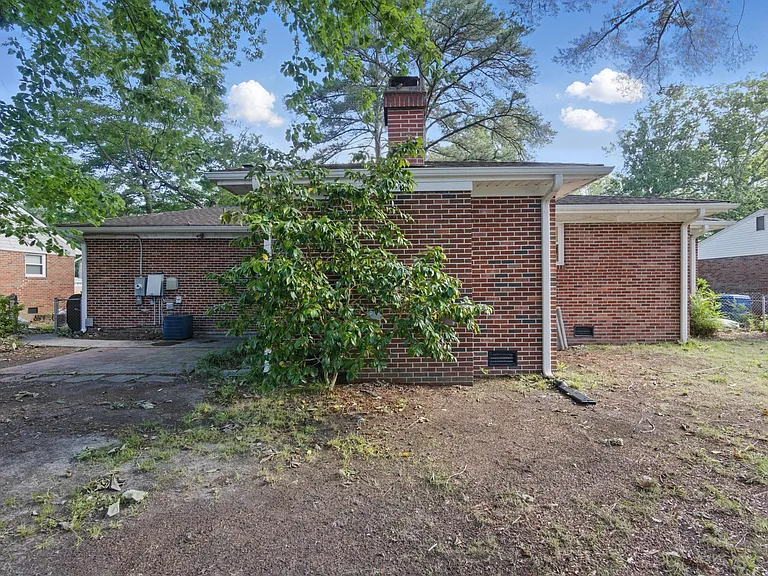 4105 Clintwood Ln — Photo 23