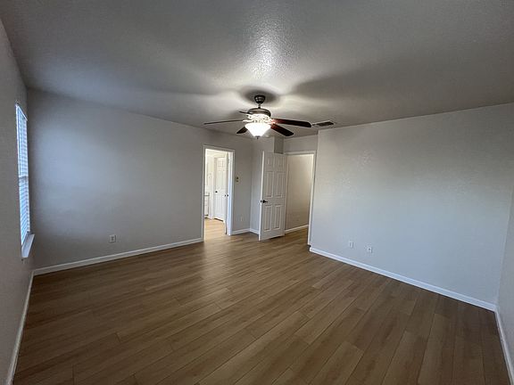 5th image of 4527 Willow Tree