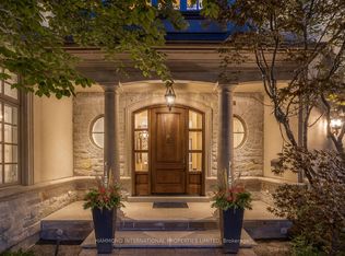 1 Ridgecross Rd, Toronto, ON M9A3Z3