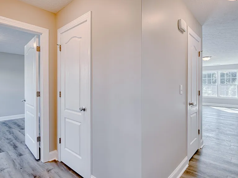 1210 Providence Blvd — Photo 4