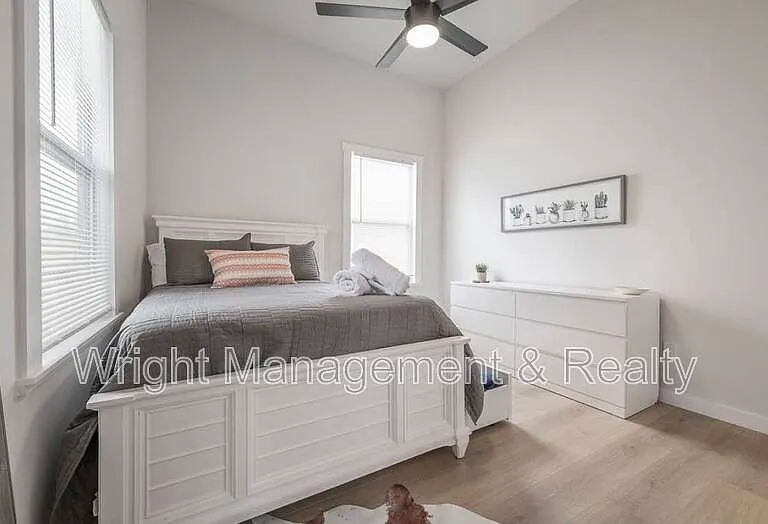 1807 E 20th Ave — Photo 13