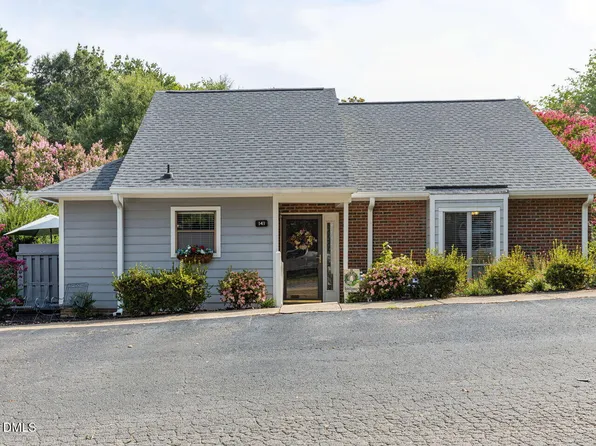 141 Clancy Cir, Cary, NC 27511