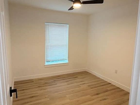 5th image of 3053 Noble St