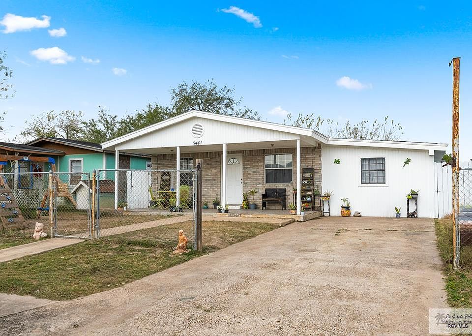 1st image of 5441 Amatista Dr