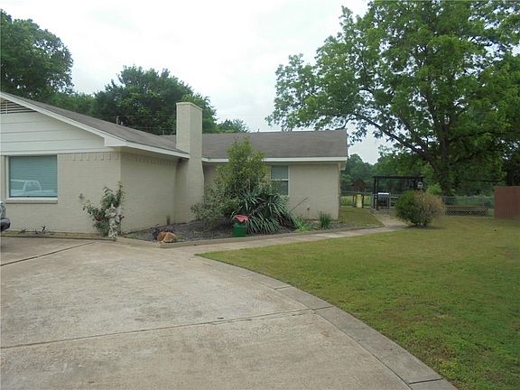 2nd image of 425 County Road 1146