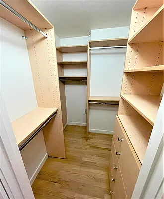 Rented by Manhattan Realty Group | media 20