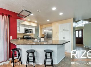 10078 S Granite Crest Ln, Sandy, UT 84092