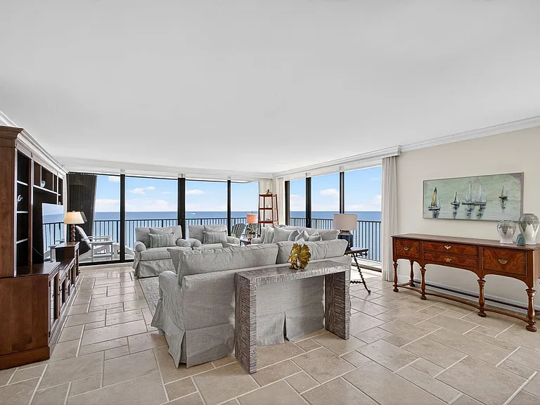 400 Beach Rd #804 — Photo 8