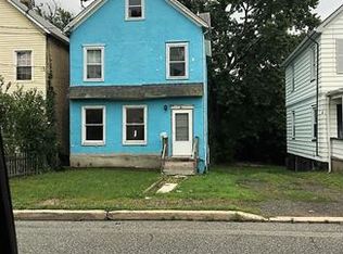 61 Cutters Dock Rd, Woodbridge, NJ 07095