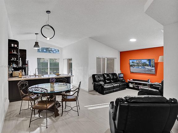 5th image of 4932 NW 54th Ave