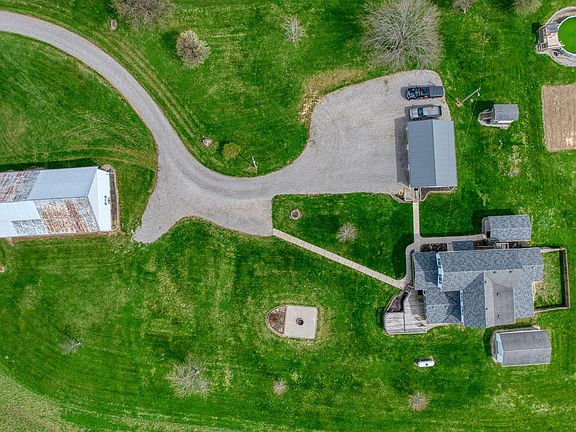 2nd image of 8485 Westfall Rd SW