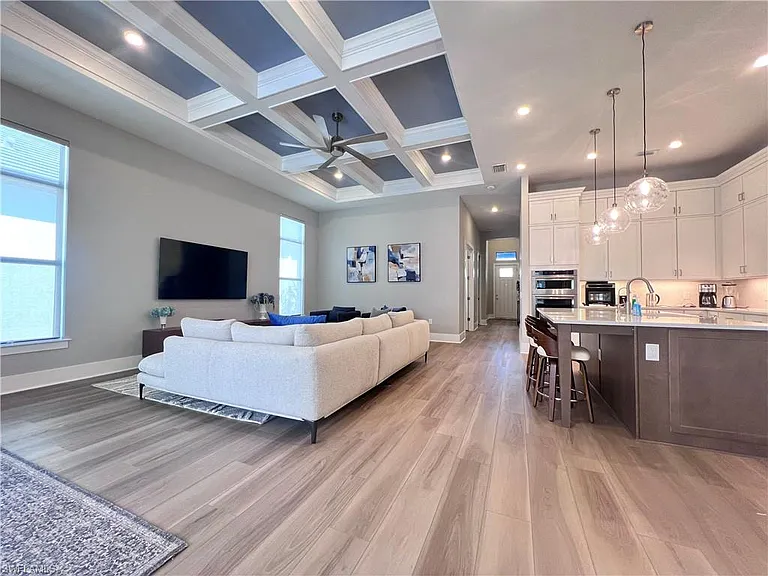 9124 Raintree St — Photo 13