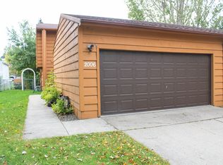 2006 28th Ave S, Fargo, ND 58103