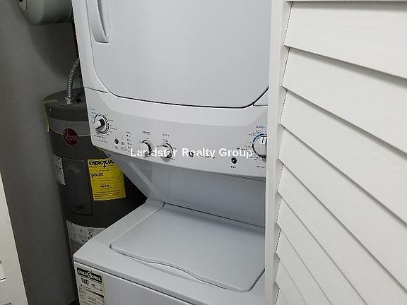 2nd image of 1321 W Carmen Ave APT 2R