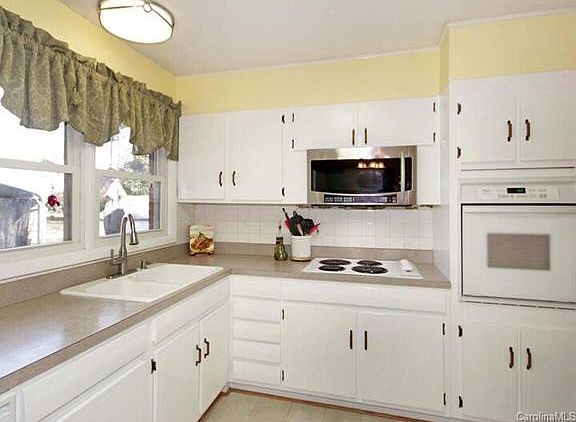 2nd image of 726 Hedrick Dr