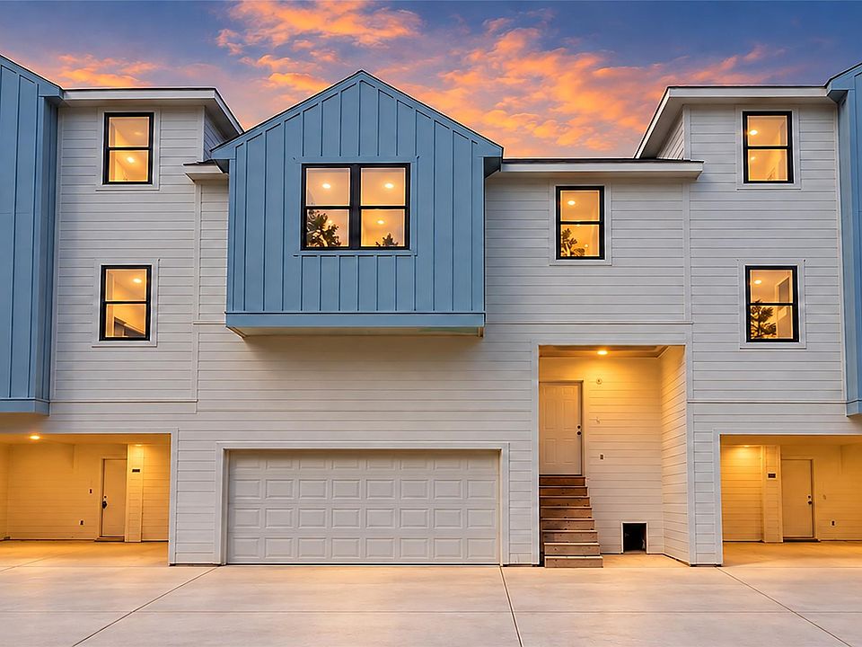 1st image of 2033 Oak Forest Dr