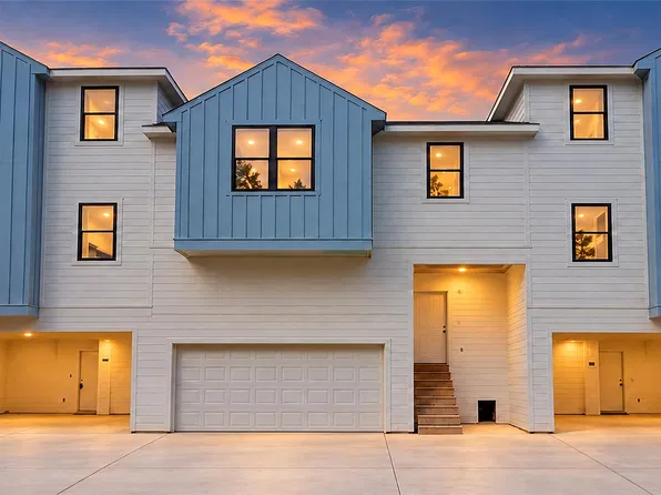 2033 Oak Forest Dr, Houston, TX 77018
