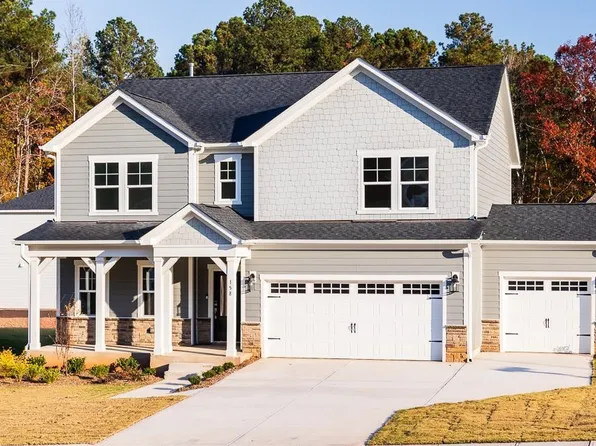 158 Hickory Grove Dr, Sanford, NC 27330
