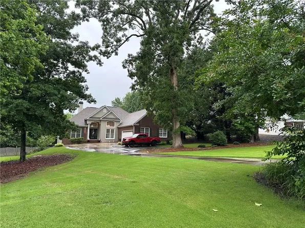 6560 Pond View Ct, Clermont, GA 30527