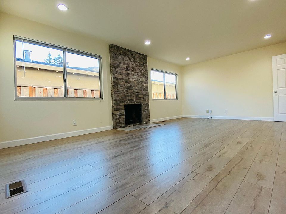 1st image of 4016 Bismarck Dr
