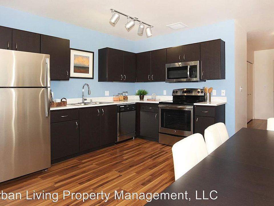 2nd image of 1315 SE Umatilla St APT 406