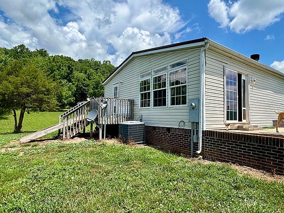5th image of 3206 Major Grahams Rd