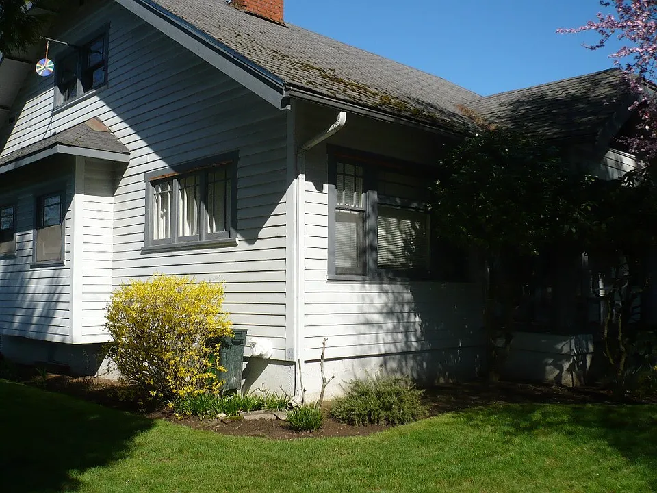 1395 High St #307-1/2-&