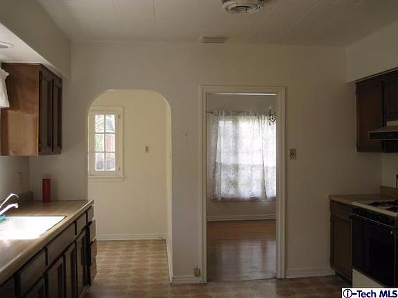 4th image of 635 W Dryden St