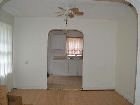 4th image of 680 Kingston Ave