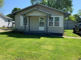 563 Fairview Dr, Columbus, IN 47201