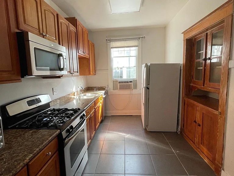 7816 Saint Charles Ave #2 — Photo 5