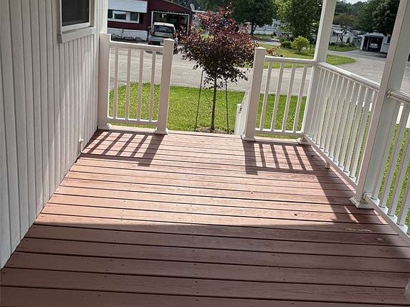 5th image of 230 Deer Dr