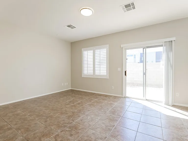 1409 Winters Run Ave — Photo 7