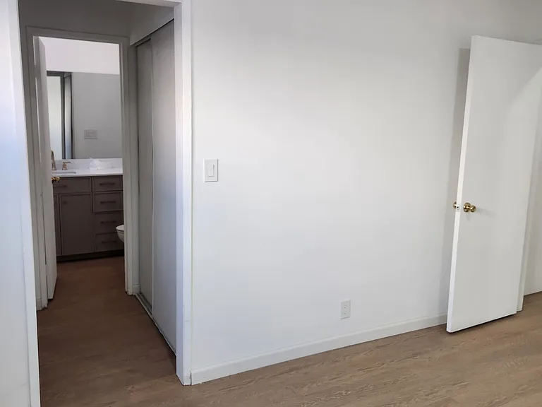 6561 Fulton Ave #14 — Photo 19