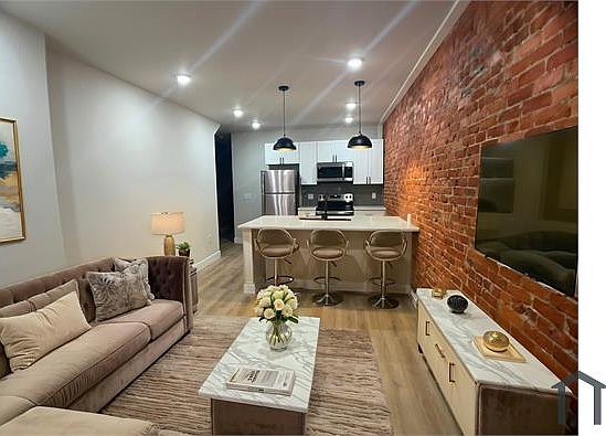1st image of 5912 Walton Ave #1