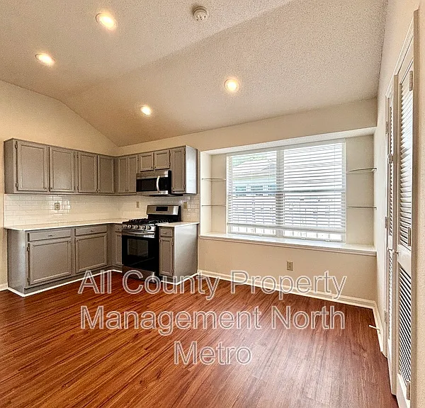 310 Tanners Xing — Photo 4
