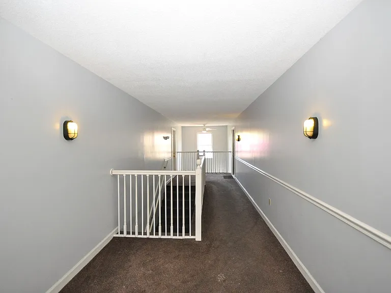 620 Oak Park Blvd #204 — Photo 14