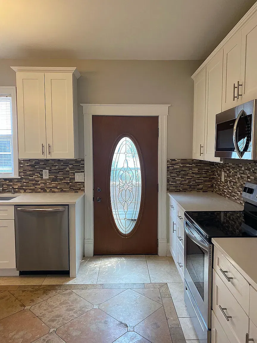 3 bed, 1.5 bath, $1,855 — Photo 3