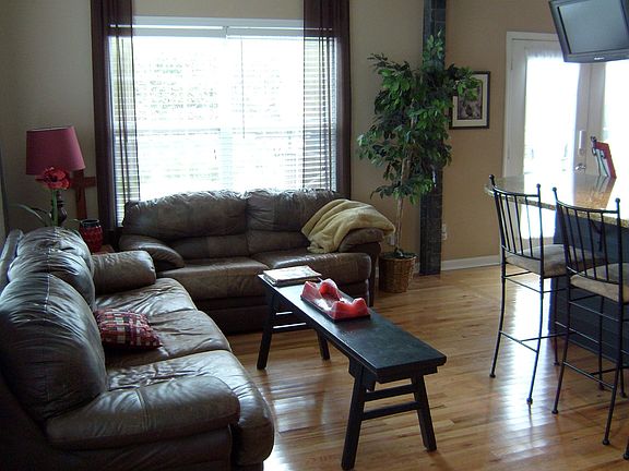 Sitting Area off of Kitchen