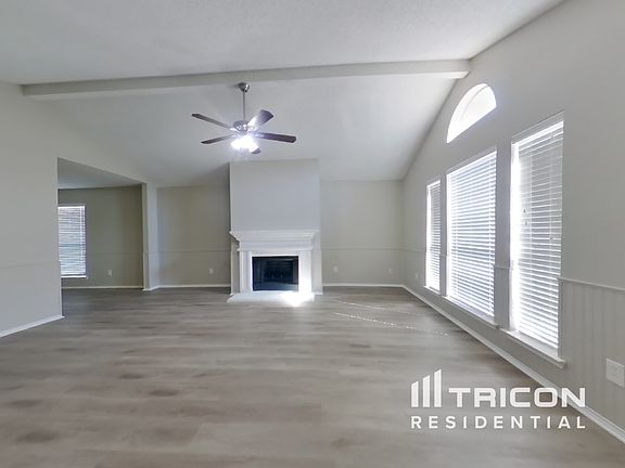 2nd image of 2400 Ensenada Ln