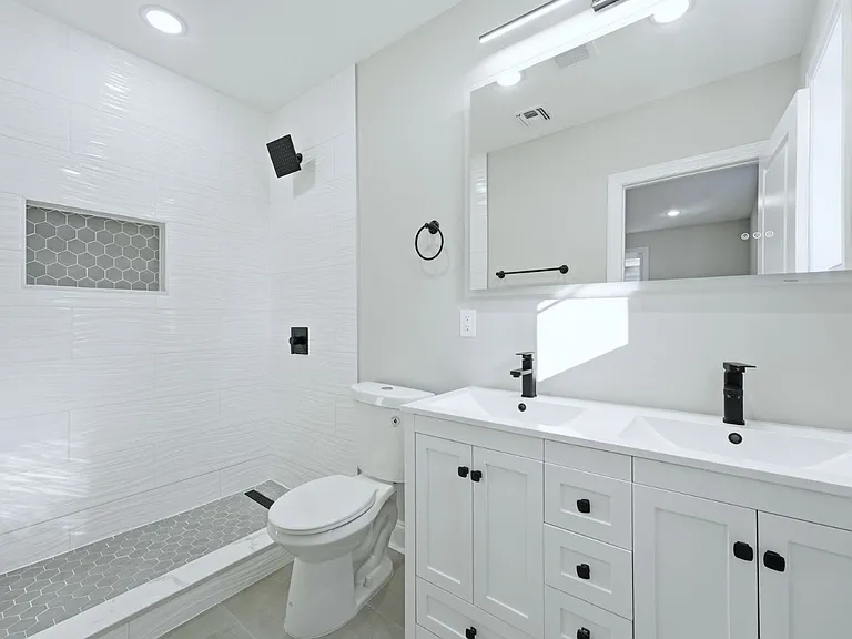 46 Eppirt St #2 — Photo 7