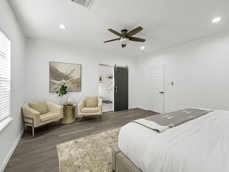 304 Milby St — Photo 11
