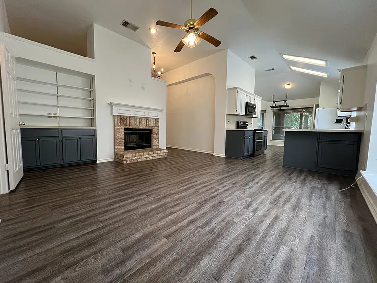 5904 Creekway St — Photo 16