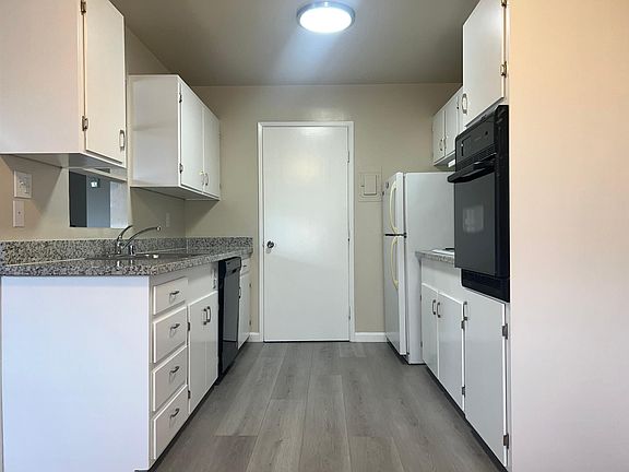 4th image of 275 Ventura Ave #26