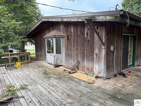 2nd image of 1032 Halifax Rd