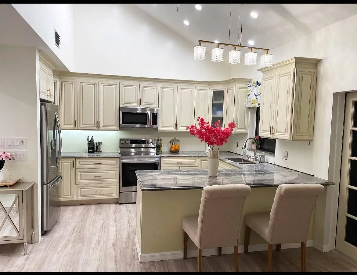 3 bed, 2.5 bath, 1587 sqft, $3,100 — Photo 3