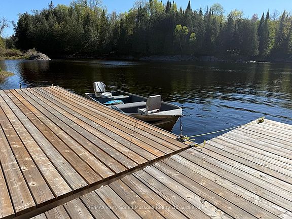 3rd image of 3 Keele Rd