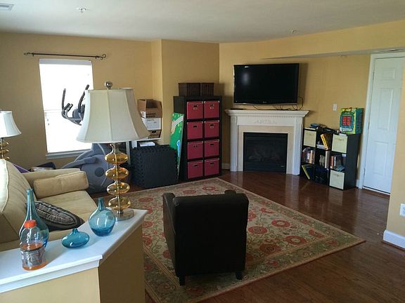 1st level garage access/front door w/gas FP